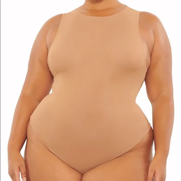 SKIMS Jelly Sheer Crewneck Bodysuit - Clay - Picture 5 of 6